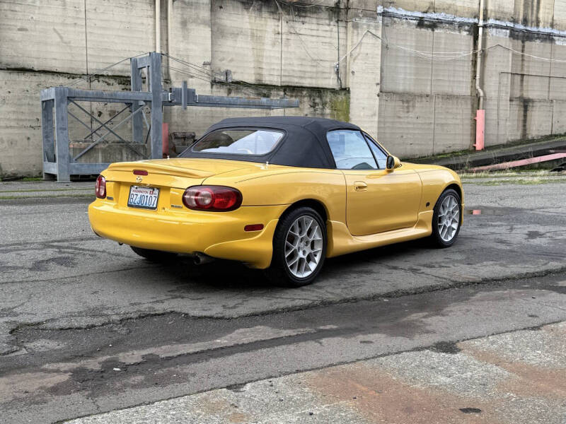 2002 Mazda MX-5 Miata SE