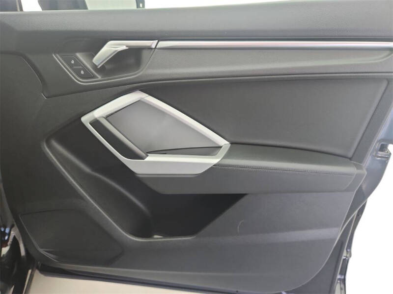 2023 Audi Q3 quattro S line Prem Plus 45 TFSI