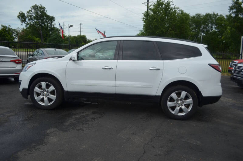 2017 Chevrolet Traverse LT
