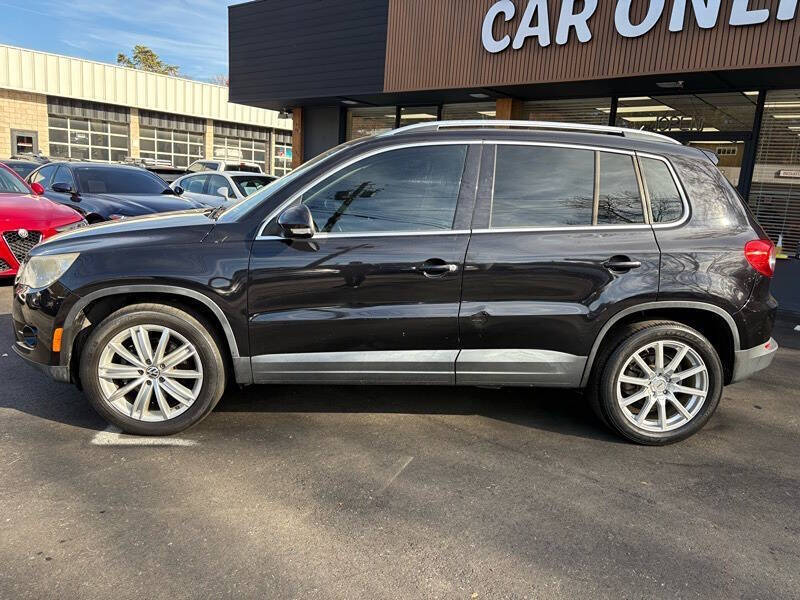 2011 Volkswagen Tiguan SEL