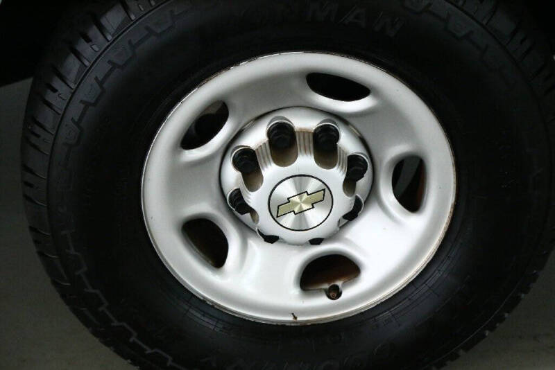 2023 Chevrolet Express 2500