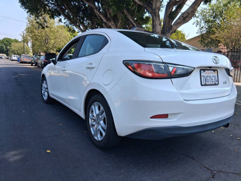 2017 Toyota Yaris iA