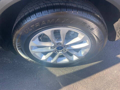 2020 Ford Escape SE
