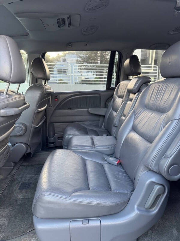 2005 Honda Odyssey EX-L w/DVD