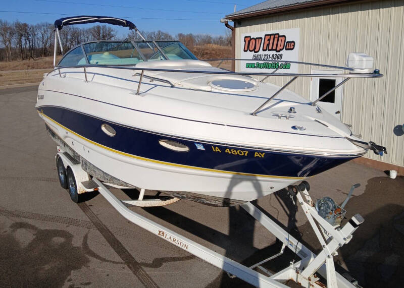 2005 Larson Boats 274 Cabrio for sale at Toy Flip LLC in Cascade IA