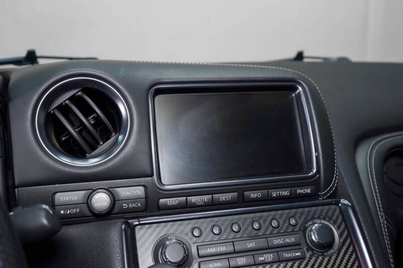 2014 Nissan GT-R Premium