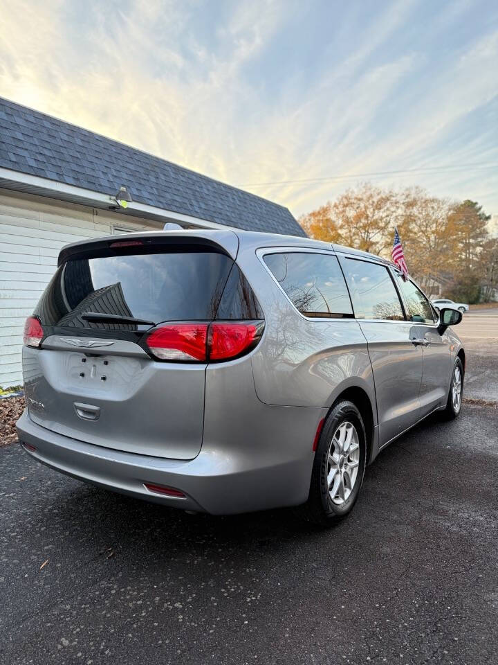 2017 Chrysler Pacifica for sale at Joes Blvd Auto Sales in Hopewell, VA