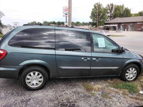 2005 Chrysler Town and Country for sale at RPM Auto in Saint Joseph MO
