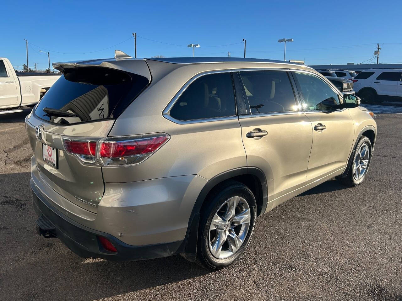 2015 Toyota Highlander for sale at Daily Driven LLC in Idaho Falls, ID