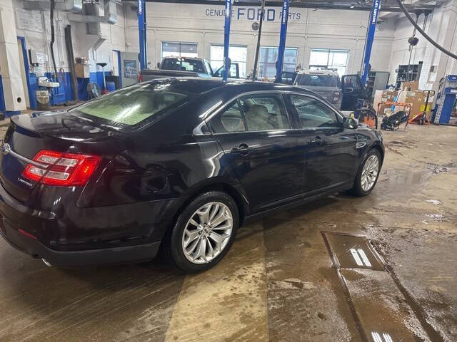 2019 Ford Taurus Limited