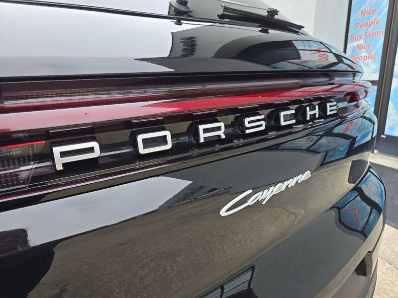 2024 Porsche Cayenne