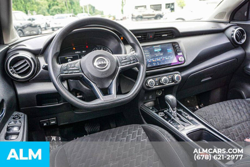 2023 Nissan Kicks SV