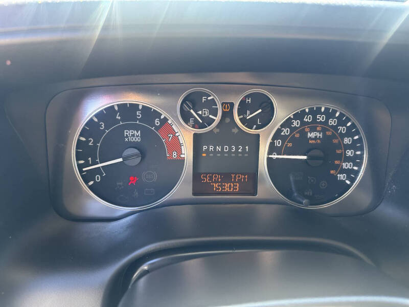 2009 HUMMER H3T Luxury