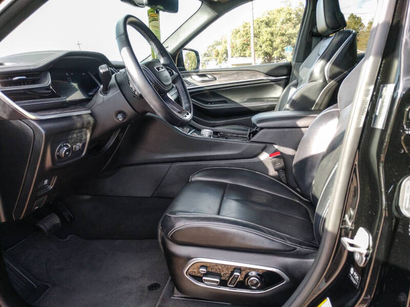 2022 Jeep Grand Cherokee L Overland