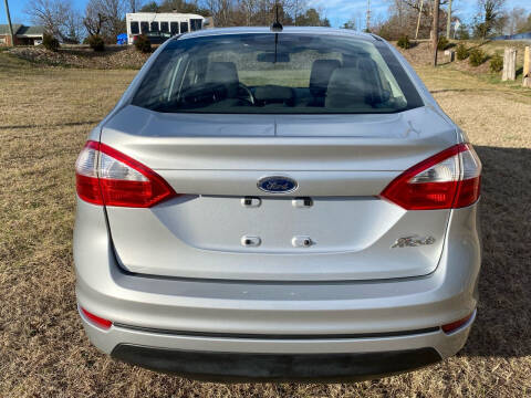 2015 Ford Fiesta S