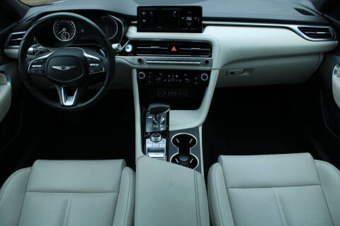 2025 Genesis G70