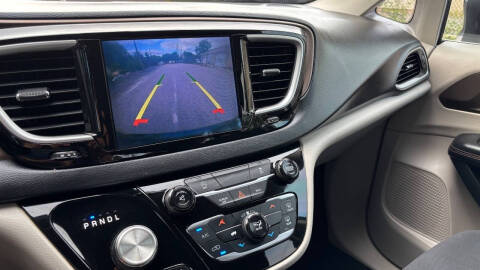 2017 Chrysler Pacifica Touring