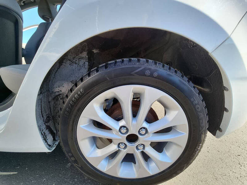 2017 Hyundai Accent SE