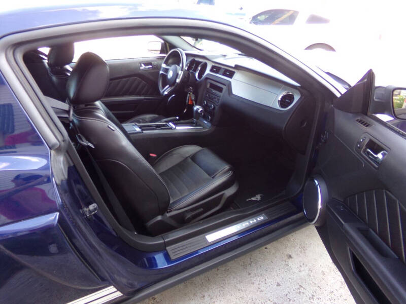 2010 Ford Mustang V6 Premium