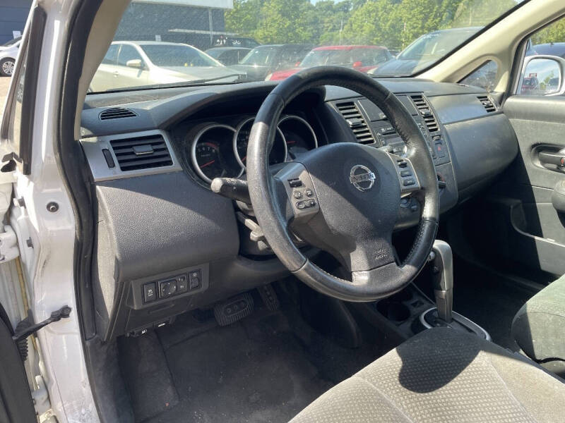 2012 Nissan Versa 1.8 S