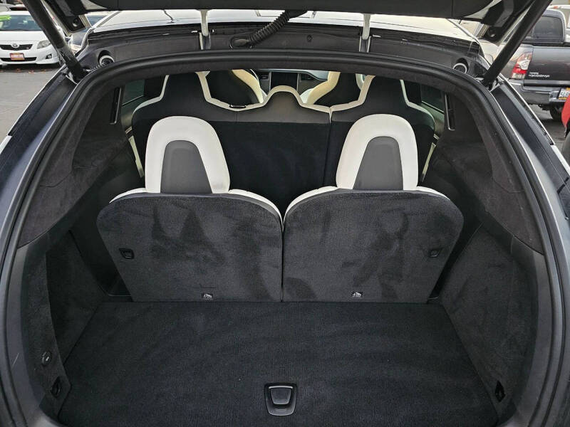 2018 Tesla Model X 75D