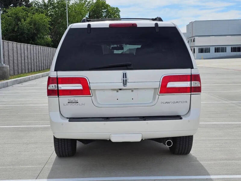 2012 Lincoln Navigator L