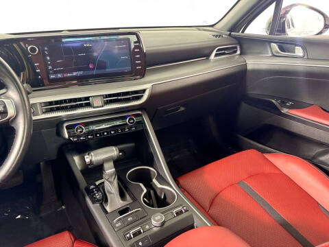 2023 Kia K5