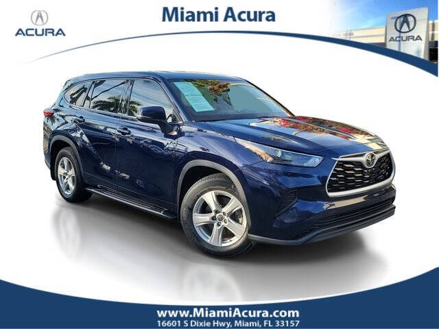 2022 Toyota Highlander L's photo