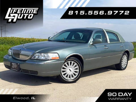 2005 Lincoln Town Car for sale at Lifetime Auto in Elwood IL