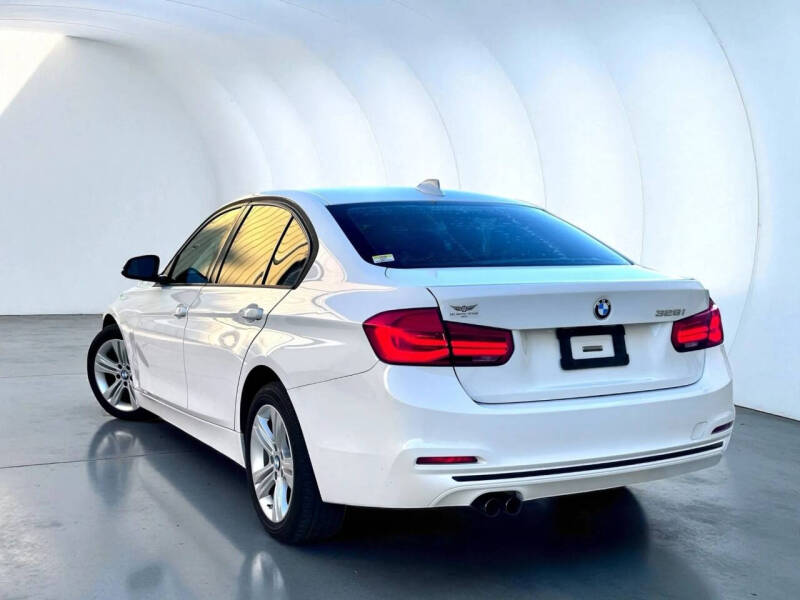2016 BMW 3 Series 328i