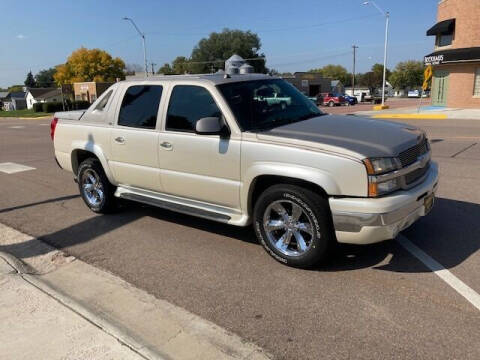 2005 Chevrolet Avalanche for sale at Creighton Auto & Body Shop in Creighton NE