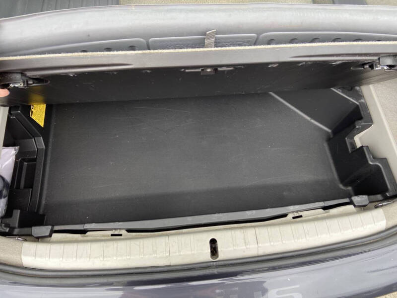 2010 Toyota Prius III