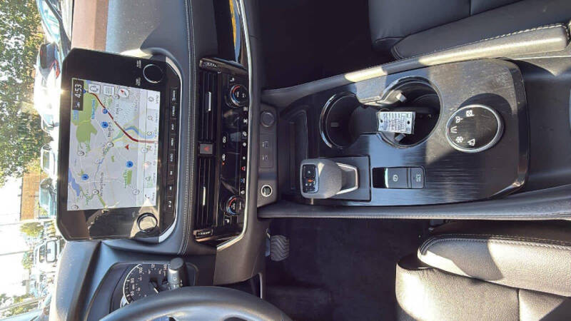 2022 Nissan Rogue SL