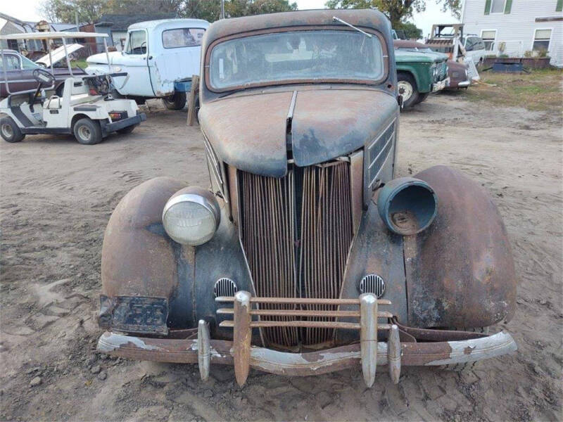 1936 Ford 4 Door Sedan