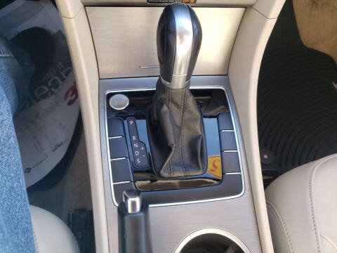 2015 Volkswagen Passat 1.8T SE