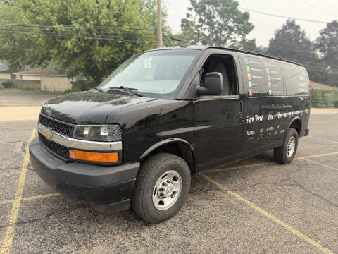 2023 Chevrolet Express 2500