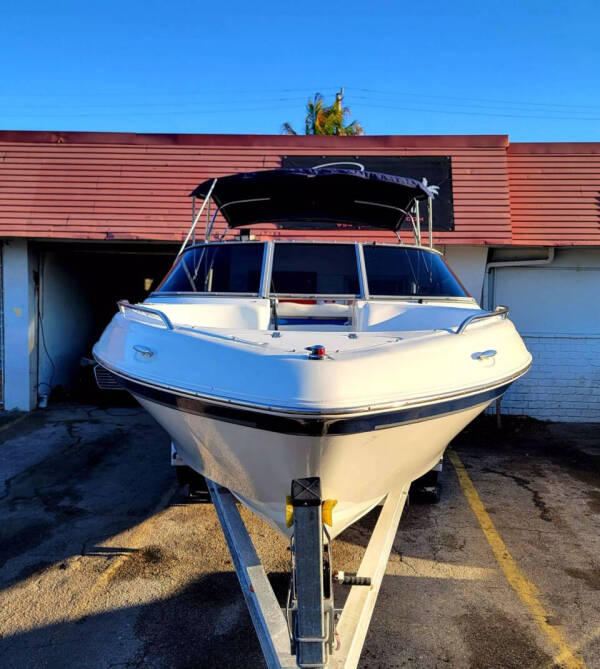 2002 Four Winns Horizon 260