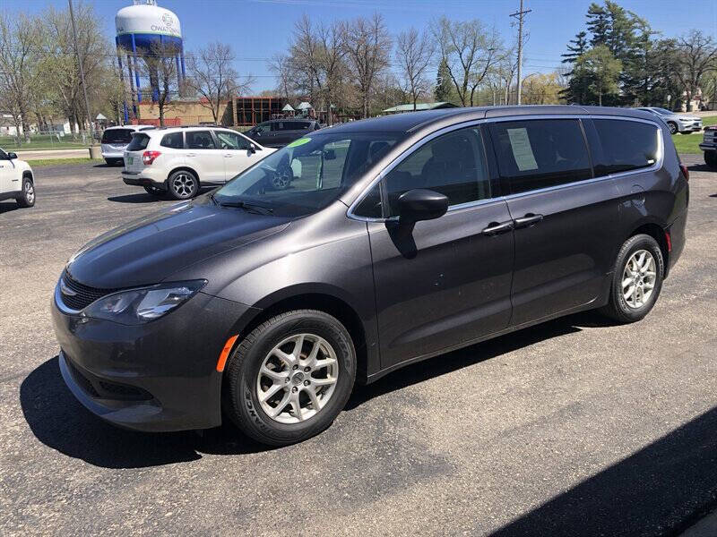 2021 Chrysler Voyager LX