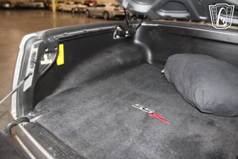 2004 Chevrolet SSR LS