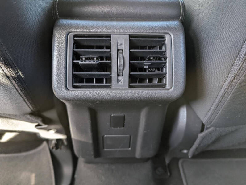 2019 Mitsubishi Outlander ES