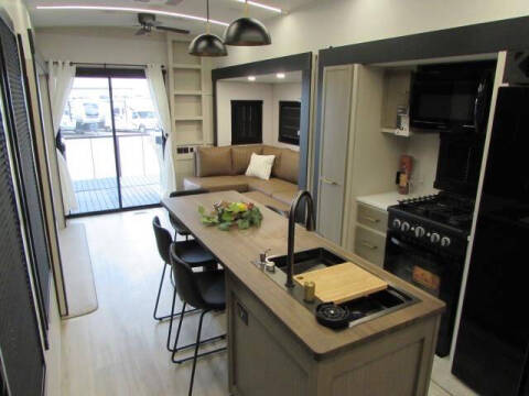 2025 Forest River 38 VERANDA