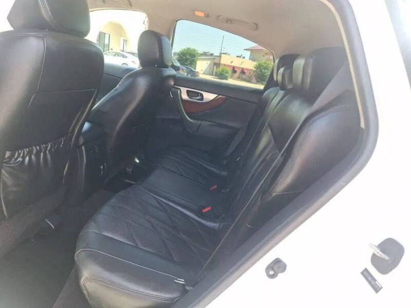 2010 Infiniti FX35