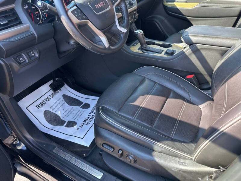 2017 GMC Acadia Denali