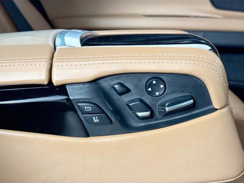 2012 BMW 7 Series 750Li xDrive