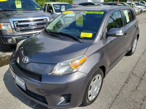 2010 Scion xD