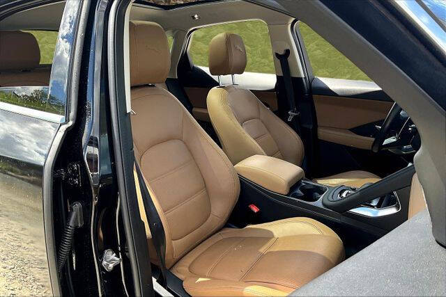 2022 Jaguar E-PACE P250 SE