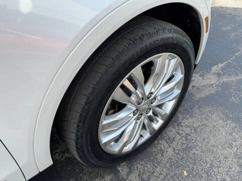 2017 Cadillac XT5 Premium Luxury