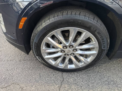 2017 Cadillac XT5 Platinum