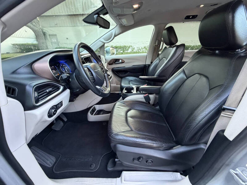 2018 Chrysler Pacifica Touring L