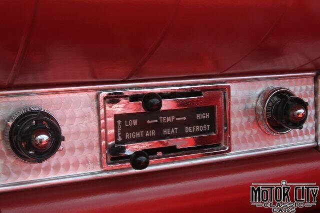 1957 Ford Thunderbird